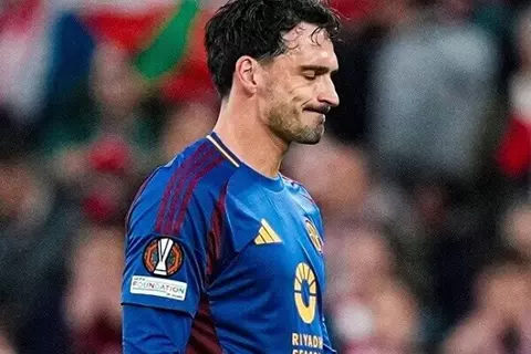 الدوري الأوروبي.. هوملز يعتذر بعد طرده في مباراة روما ضد أتلتيك بلباو